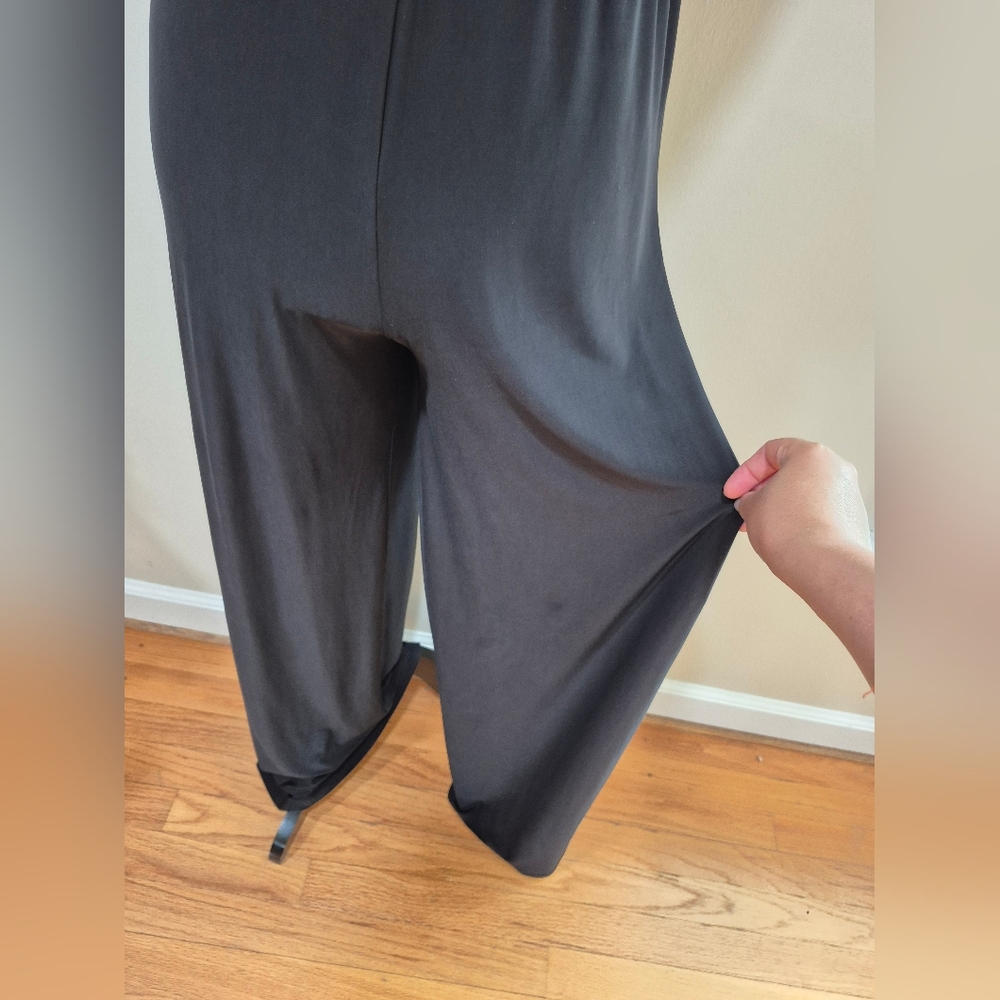 SABORA Elegant Black Halter Stretch Jumpsuit SIZE S..... - Picture 6 of 15